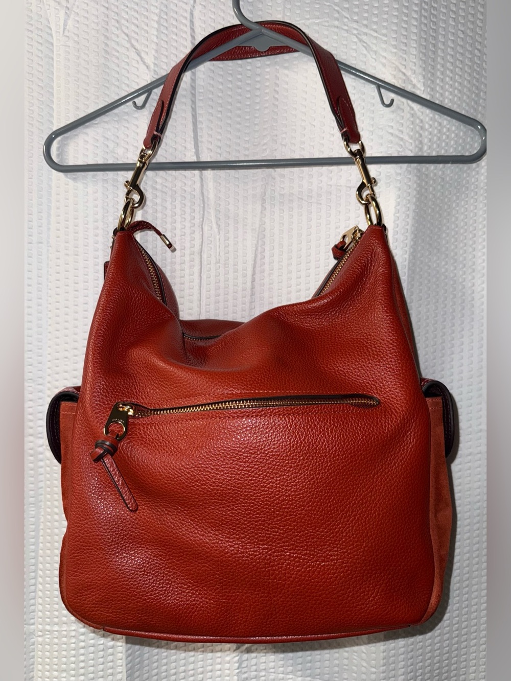 Coach Pennie Shoulder Bag features gold hardware and side suede pockets - Picture 6 of 15